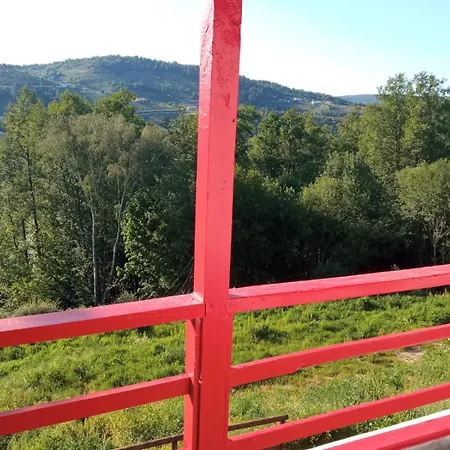 O Salgueiral * 卡斯特罗卡尔德拉斯